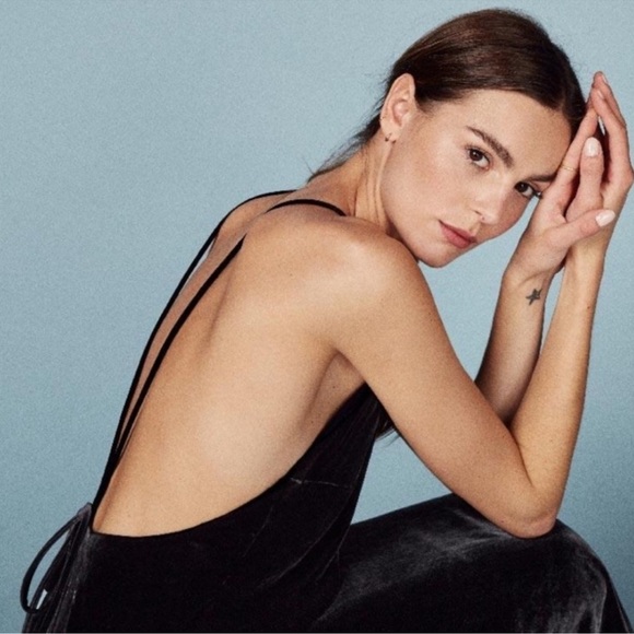 NWT Reformation || Black Irving Velvet Midi Dress - Picture 3 of 6